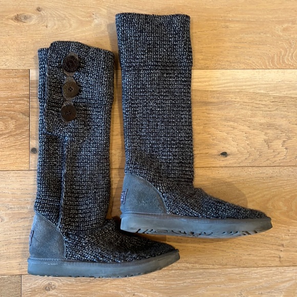 Ugg cardi boots size 8 - Picture 1 of 6